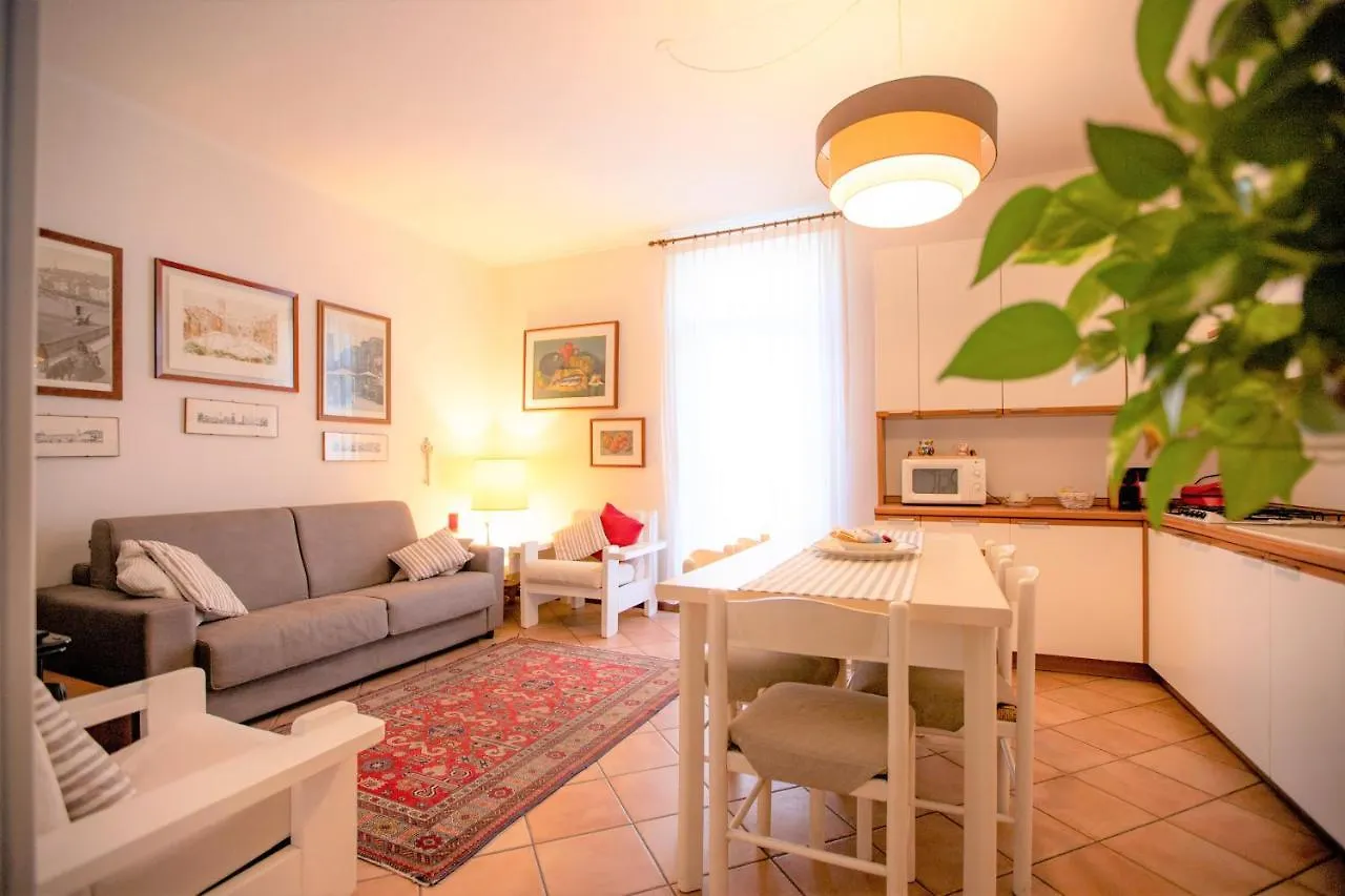 Appartamento Il Balcone Di Aurora Verona 0*,  Italia