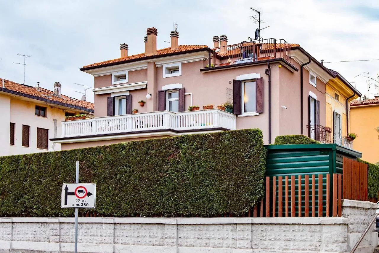 Il Balcone Di Aurora Apartment Verona Italy