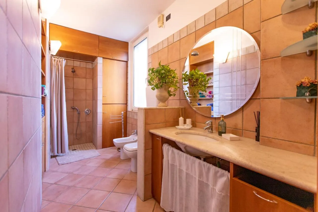 Il Balcone Di Aurora Apartment Verona Italy