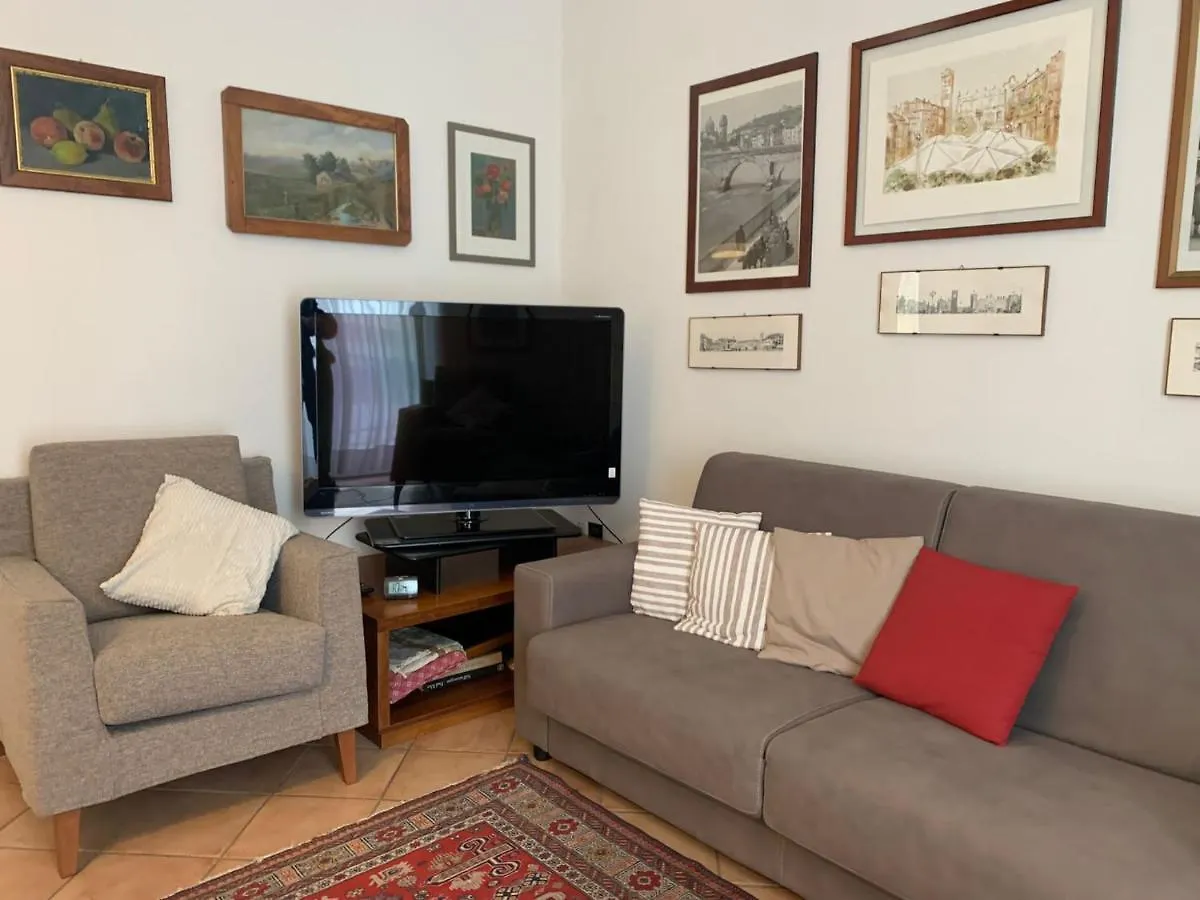 Il Balcone Di Aurora Apartment Verona Italy