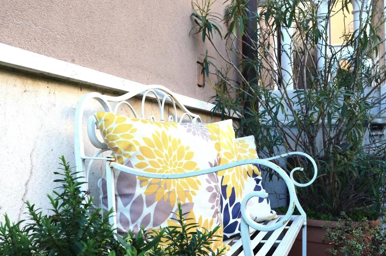 Il Balcone Di Aurora Apartment Verona 0*,  Italy
